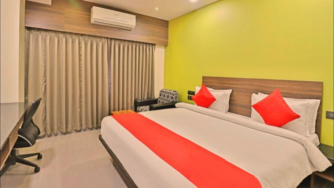 Genx Surat By 1589 Hotels Palsana  Extérieur photo